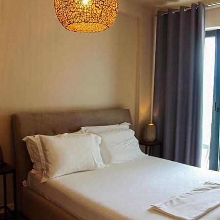 Azar Luxury Suites Vlorë Exteriér fotografie