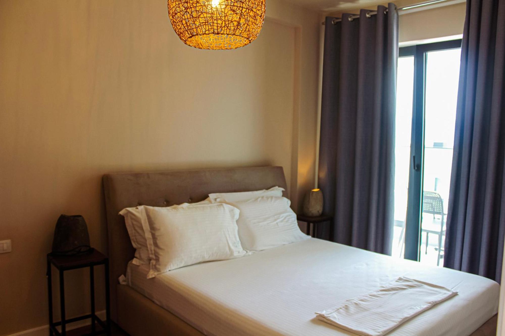 Azar Luxury Suites Vlorë Exteriér fotografie