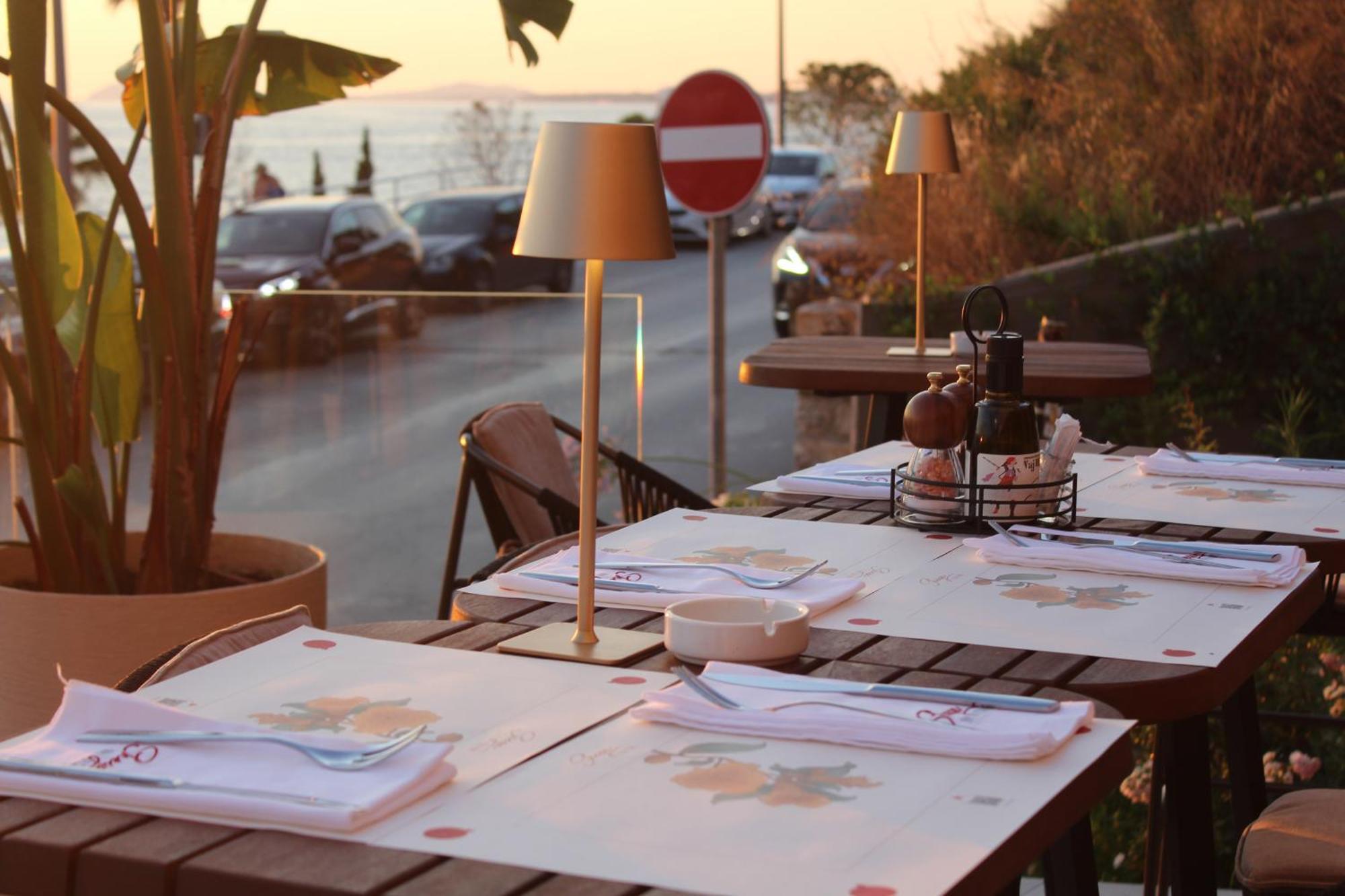 Azar Luxury Suites Vlorë Exteriér fotografie